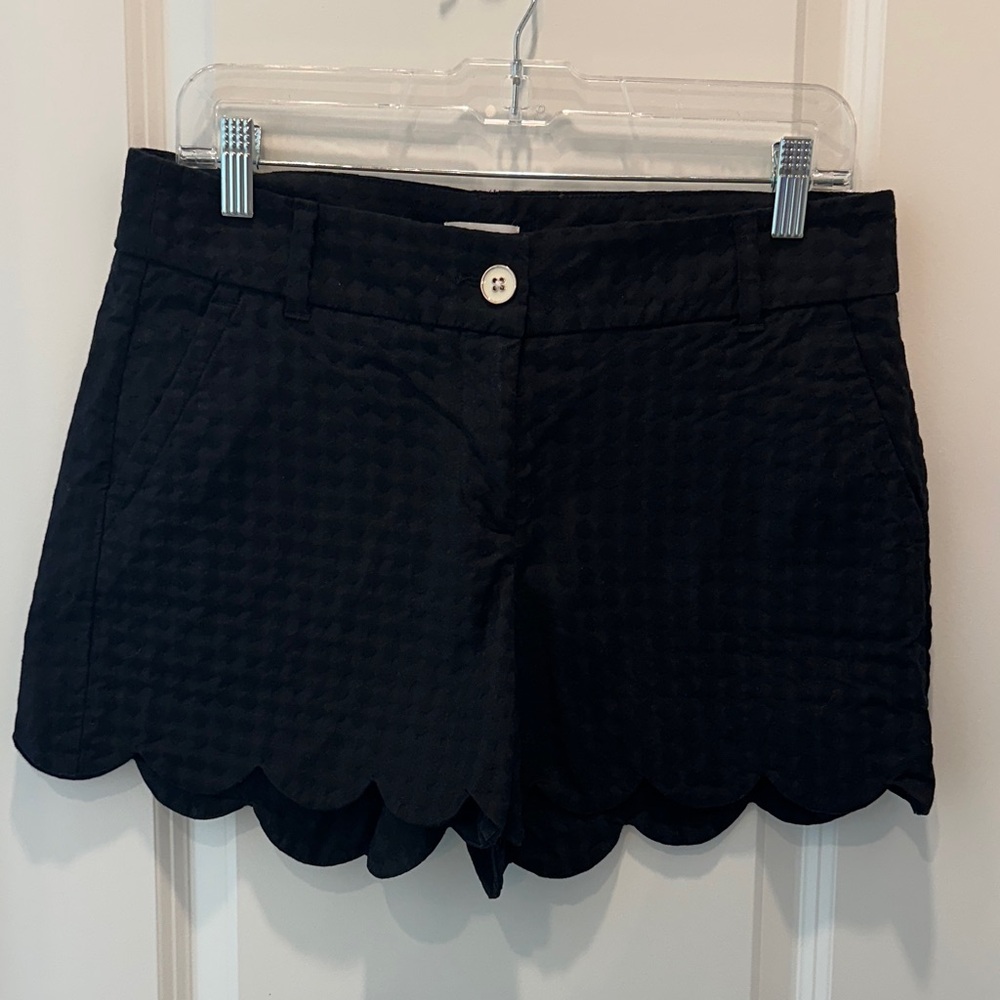 Crown & Ivy Black Scalloped High Waist Shorts